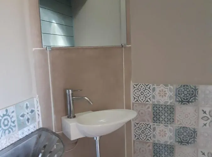 Couette-café Double Avec Piscine Et Jacuzzi 3*